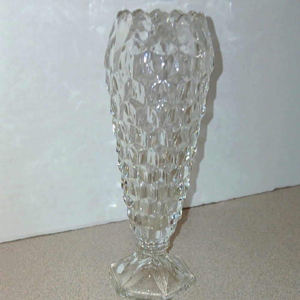 Elegant Clear Glass Vase